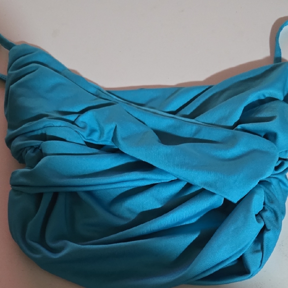 SHEIN Blue Crop Top